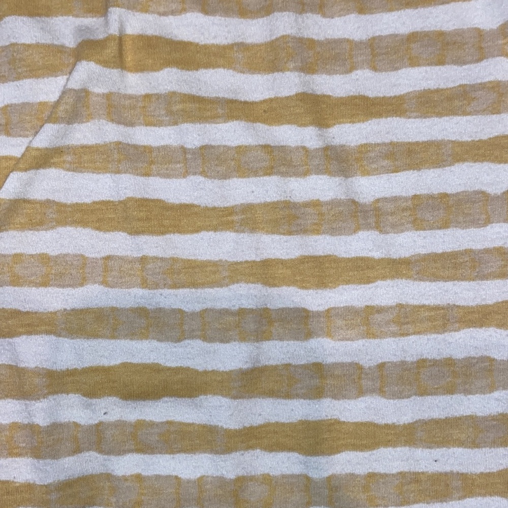 Yellow T - Picture 3 of 3